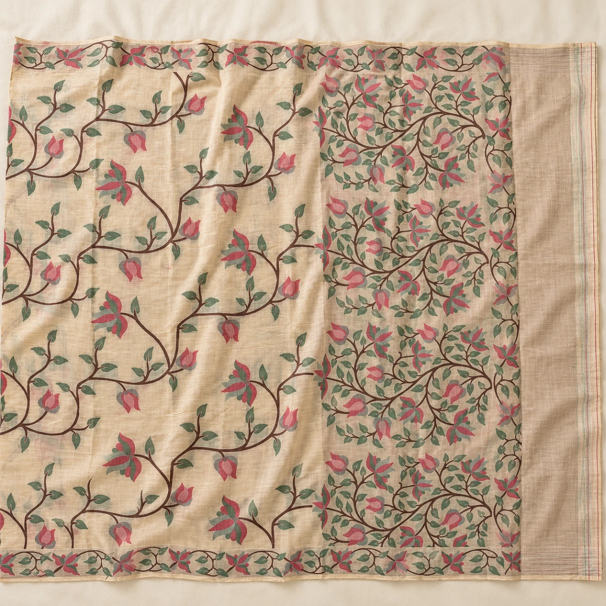 Warm Ivory Floral Vine Saree